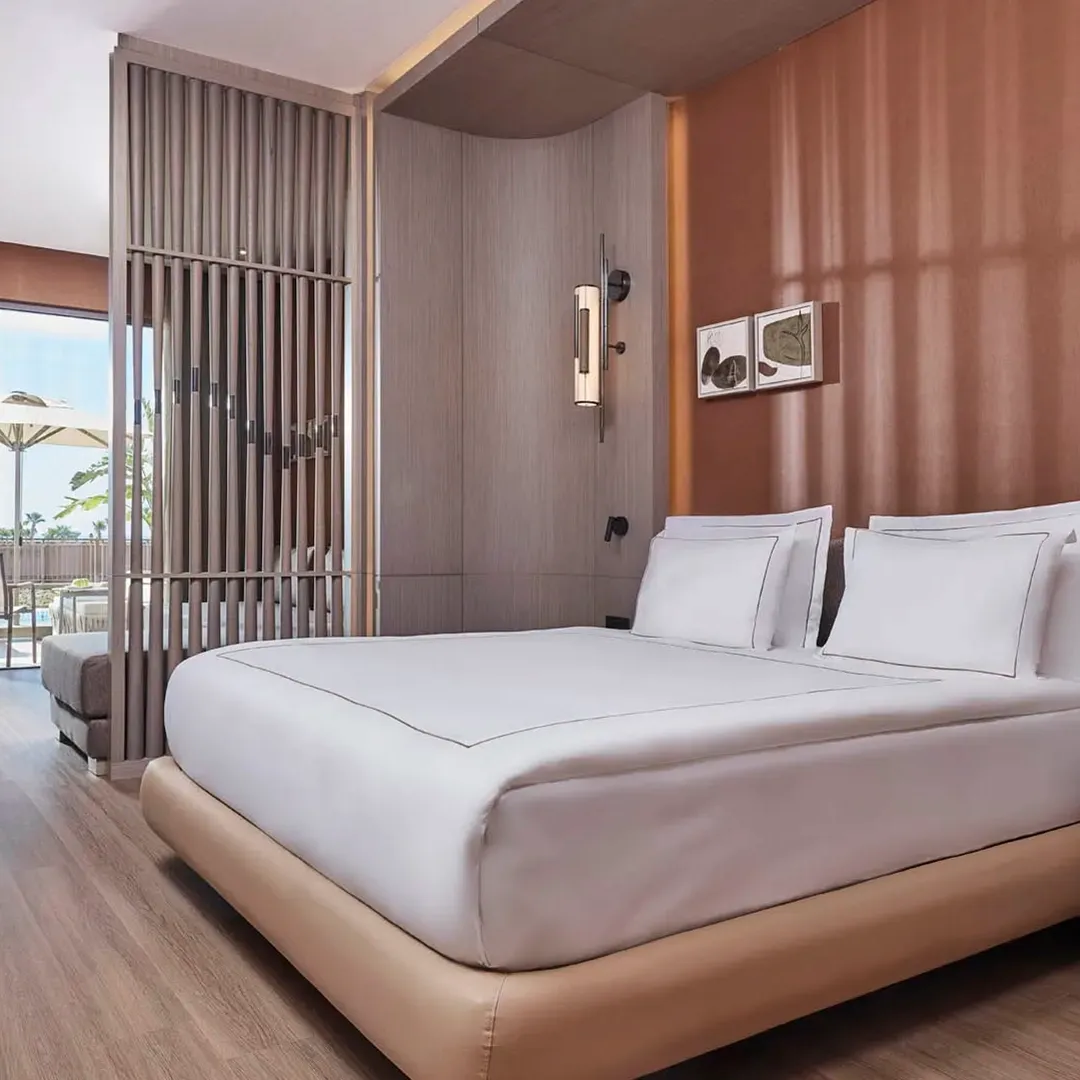 Infinity Swim-Up Oda