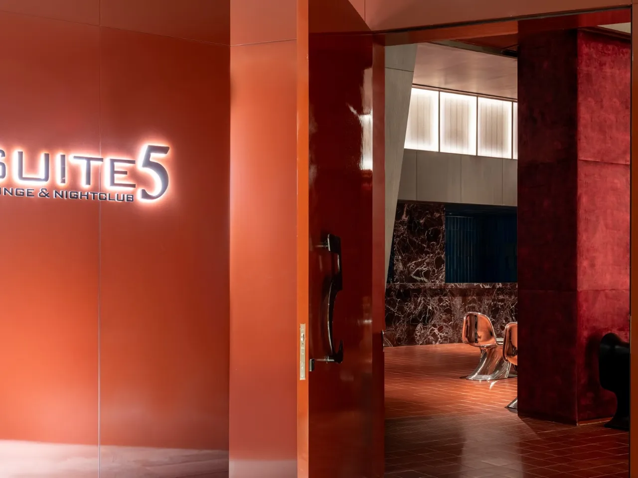 Suite 5 Night Club