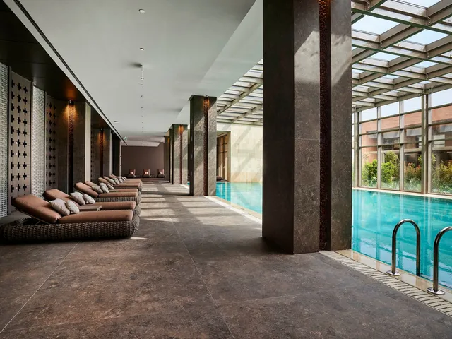 Kapalı Havuz 1
