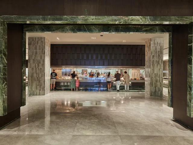 Savory Main Restaurant 3
