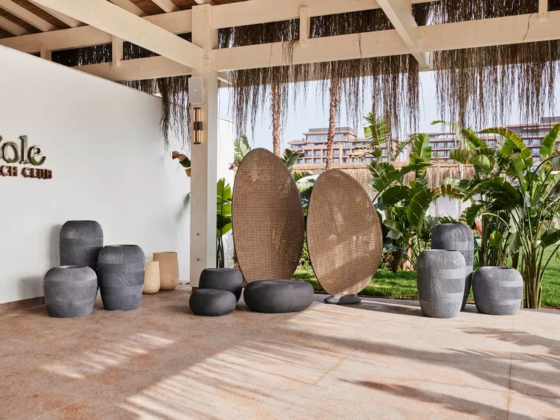 https://cdn.woxxtech.com/lussosorgun_com/sole-beach-club-lussohotel-05-1774439933220.jpg