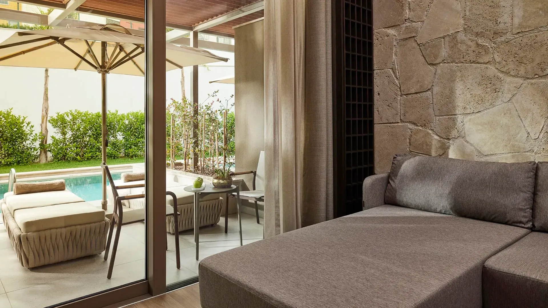 Duplex Lagoon Suite